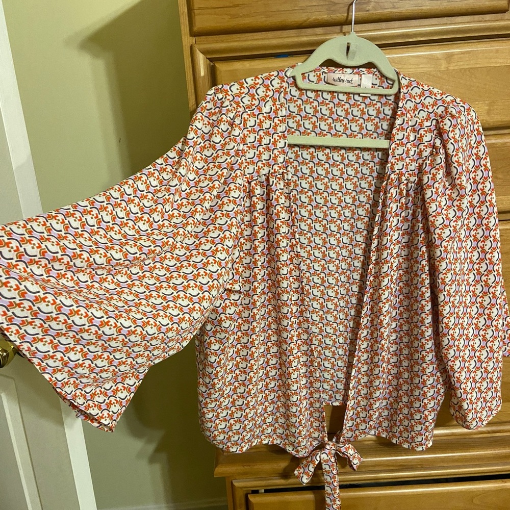 Patterned Open front Tie Top